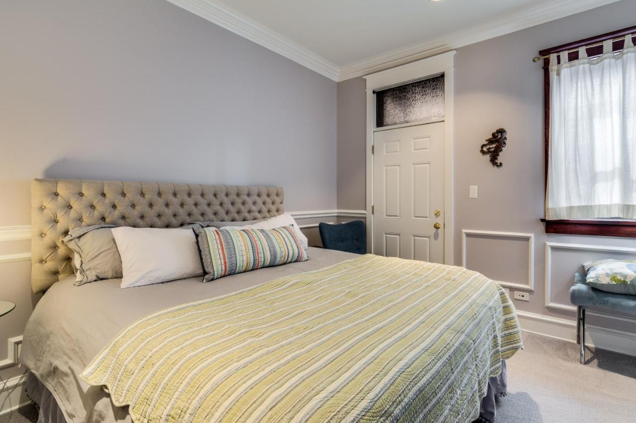 Ruby Room (Adults Only) Чикаго Екстериор снимка